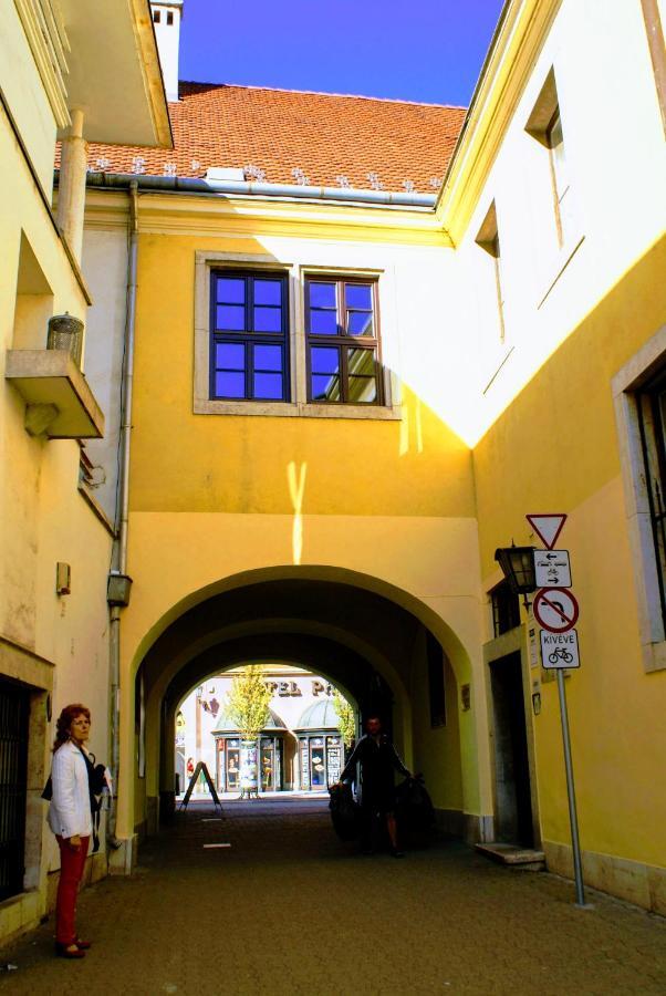 Parva Villa Miskolc Extérieur photo